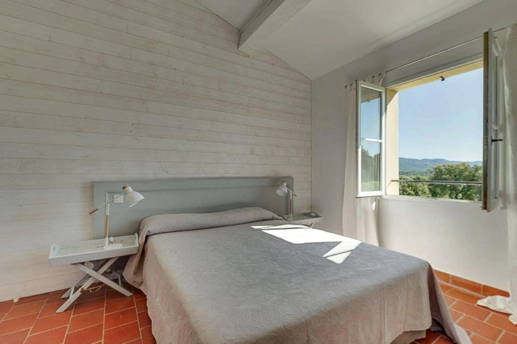 Terraced house in Domaine de Saint-Endréol with golf, SPA and communal pool