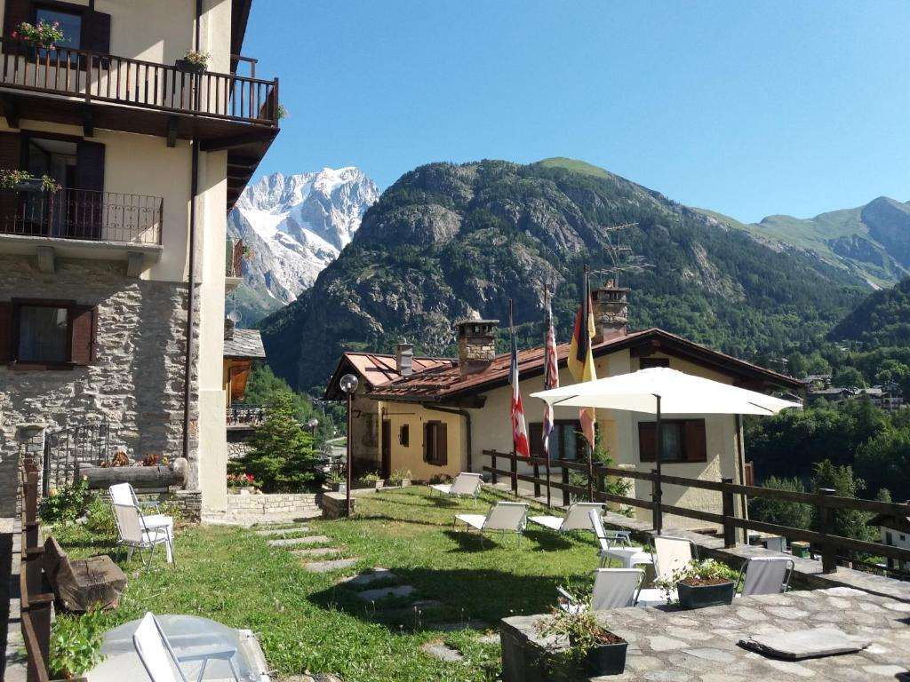 Hotel Ottoz Meublé