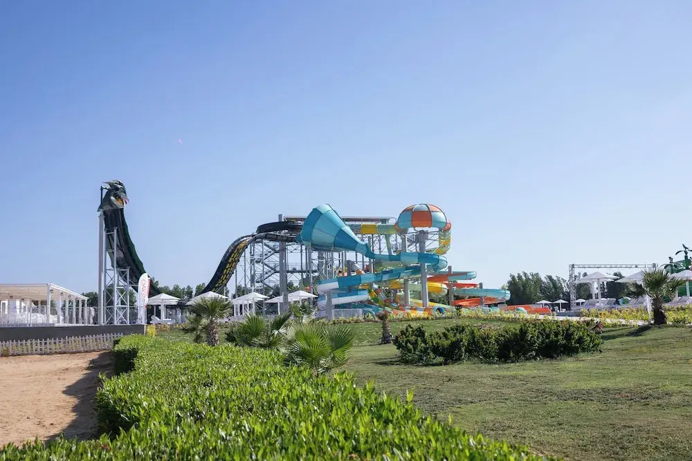 SIRENA BEACH RESORT & SPA