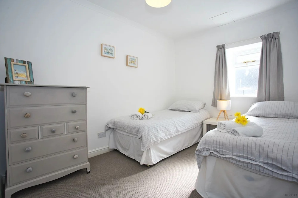 ILFRACOMBE EDEN 2 Bedrooms