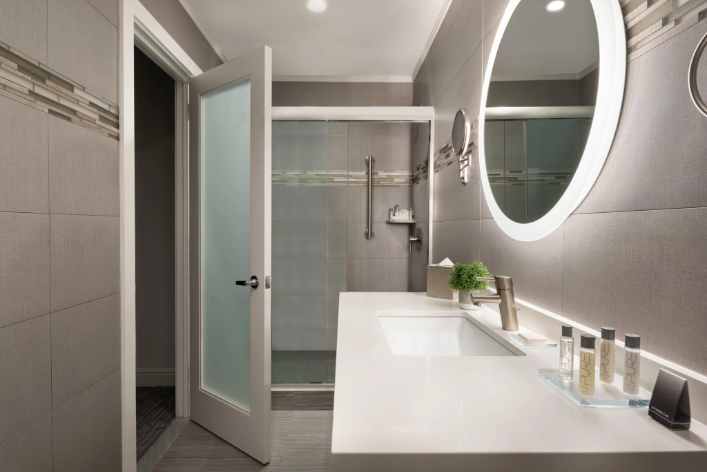 Martinique New York on Broadway, Curio Collection by Hilton