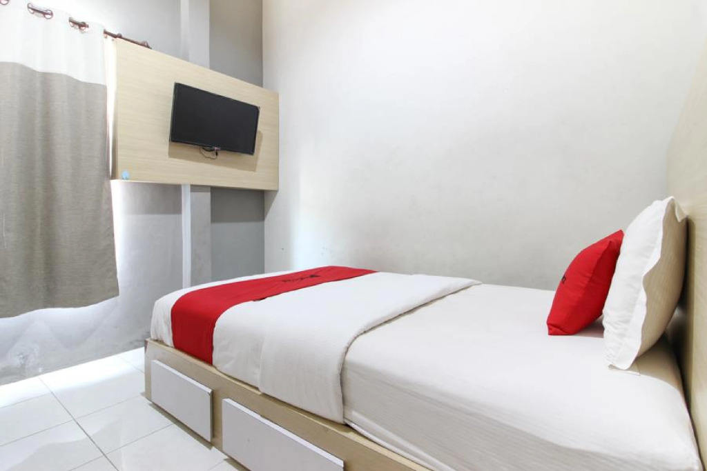 RedDoorz Plus near UPN Jogjakarta 2