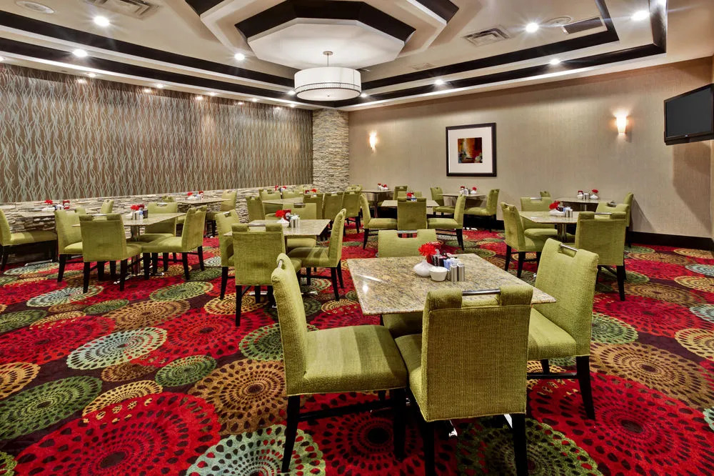 Holiday Inn Hotel & Suites Chicago Northwest - Elgin by IHG