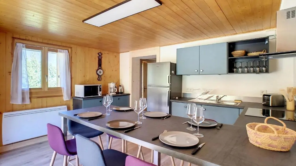 Joli APPARTEMENT DANS CHALET AVEC TERRASSE - SAINT JEAN D'AULPS - PROCHE MORZINE - 6 PERSONNES - LILOU