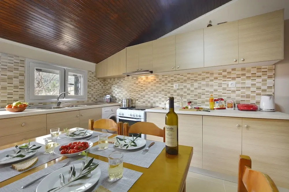 Erietas House