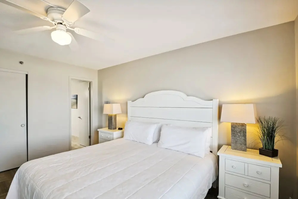 Destin On The Gulf 304 2 Bedroom Condo by RedAwning