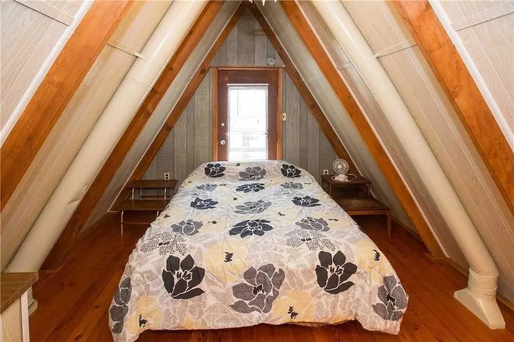 Sea Loft by RedAwning