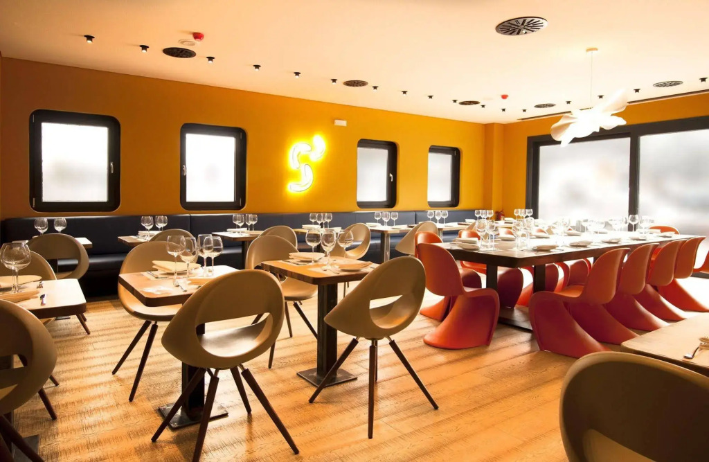 Essence Hotel