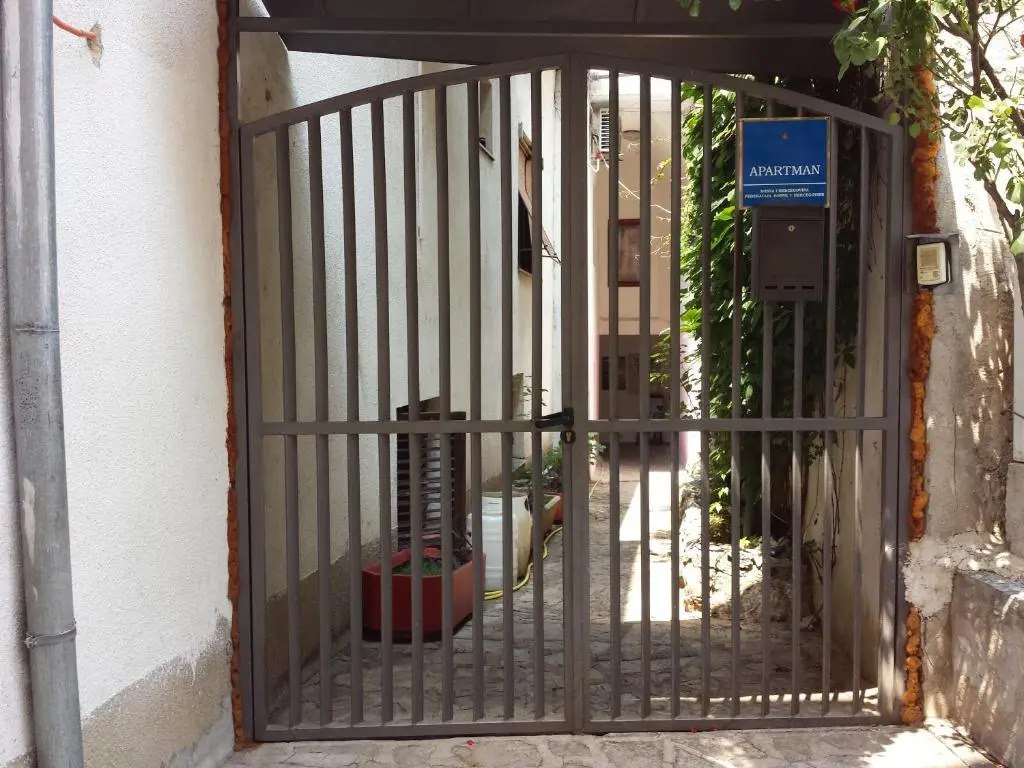 Apartments & Hostel Zdrava Hrana