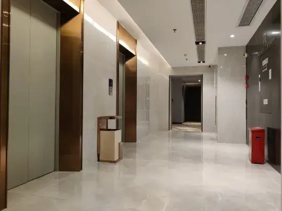 Qingyuan Junlong Hotel (Fortune Building)