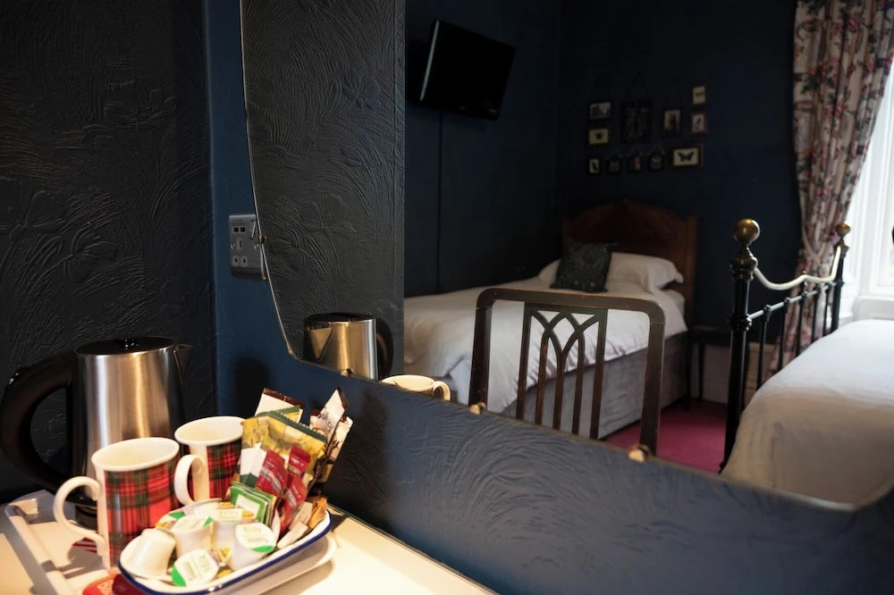 Leven House Bed and Breakfast