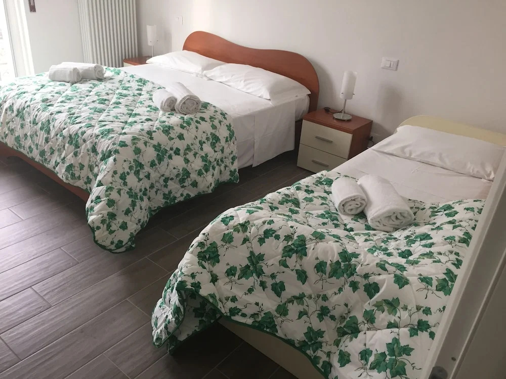 Rigoletto Apartment and Rooms