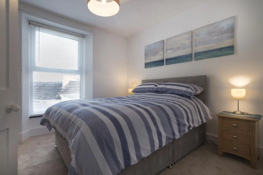 Sandy Retreat - 3 Bedroom Holiday Home - Tenby
