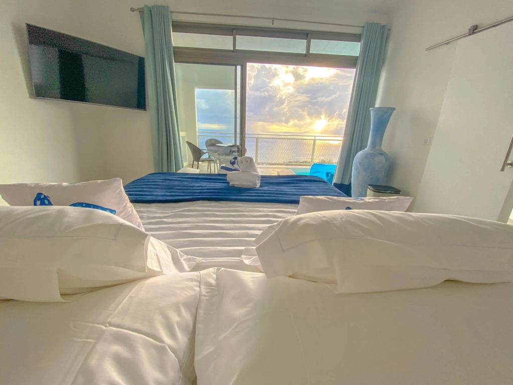 Ninamu Pearl  Guest House