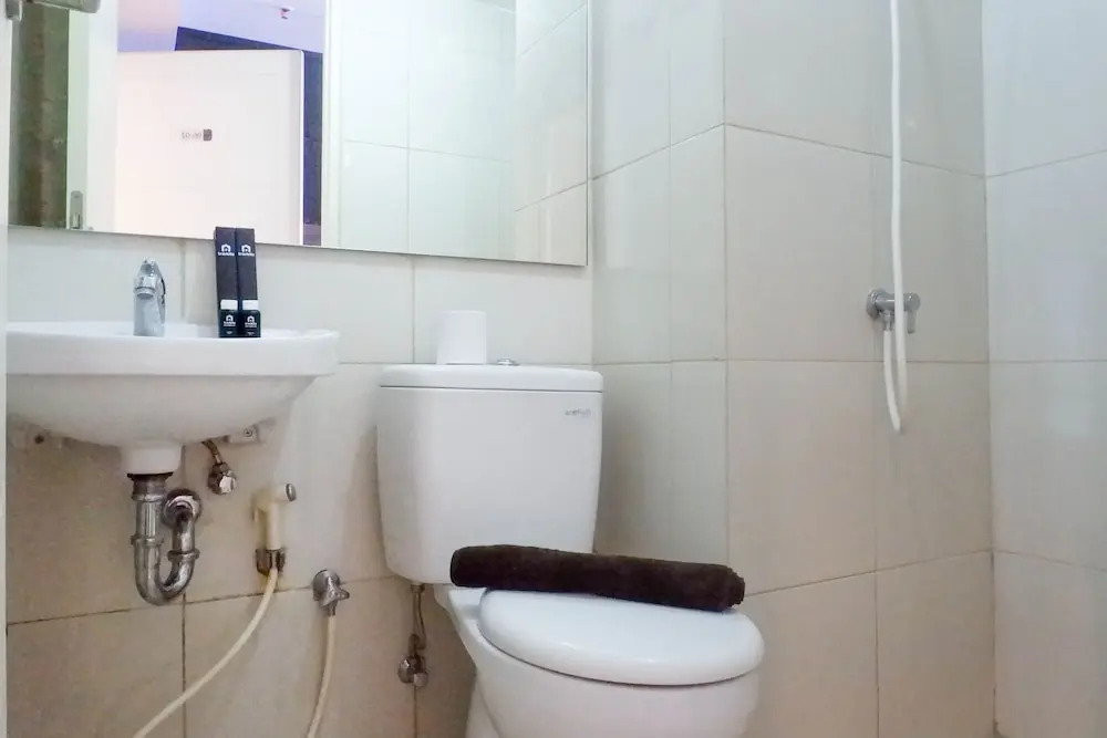 Comfy And Exclusive 2Br Apartment At Tanglin Supermall Mansion