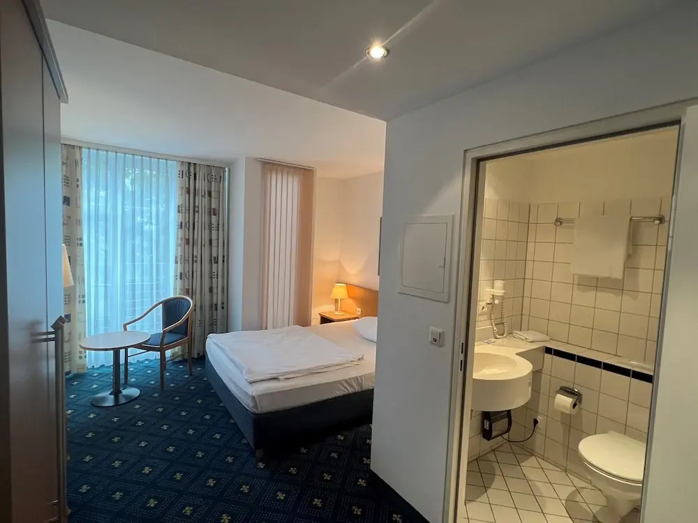 Hotel Am Schlosspark , Wiesbaden