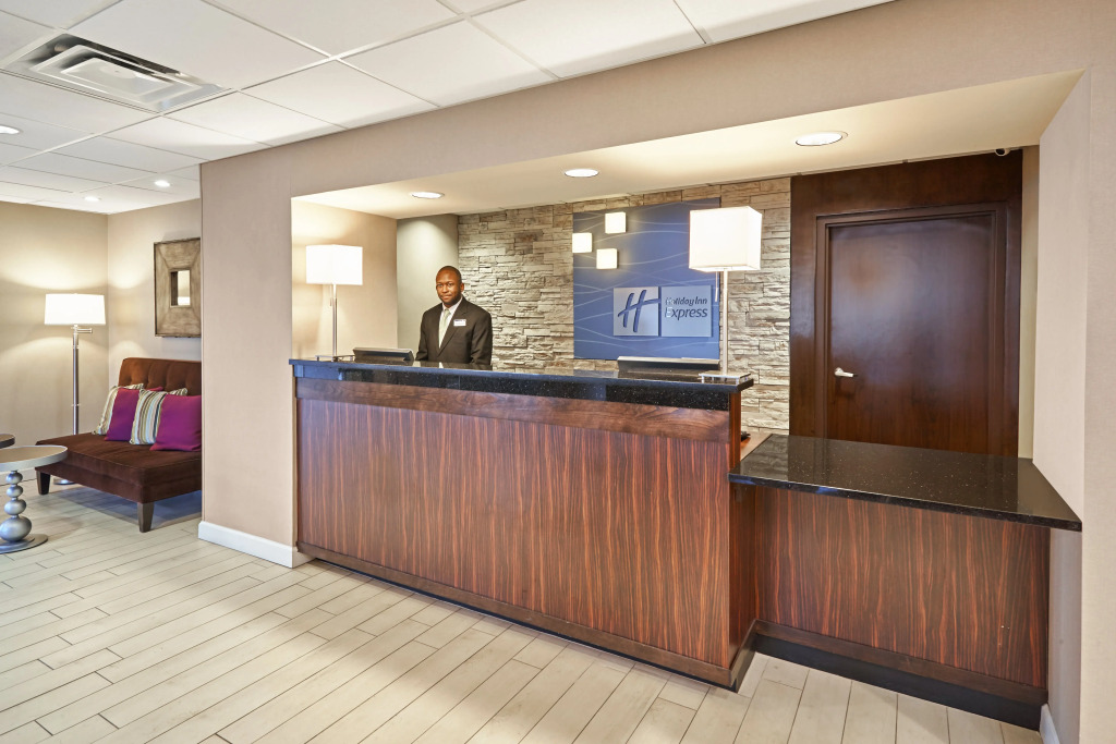 Holiday Inn Express Hotels- Hampton by IHG