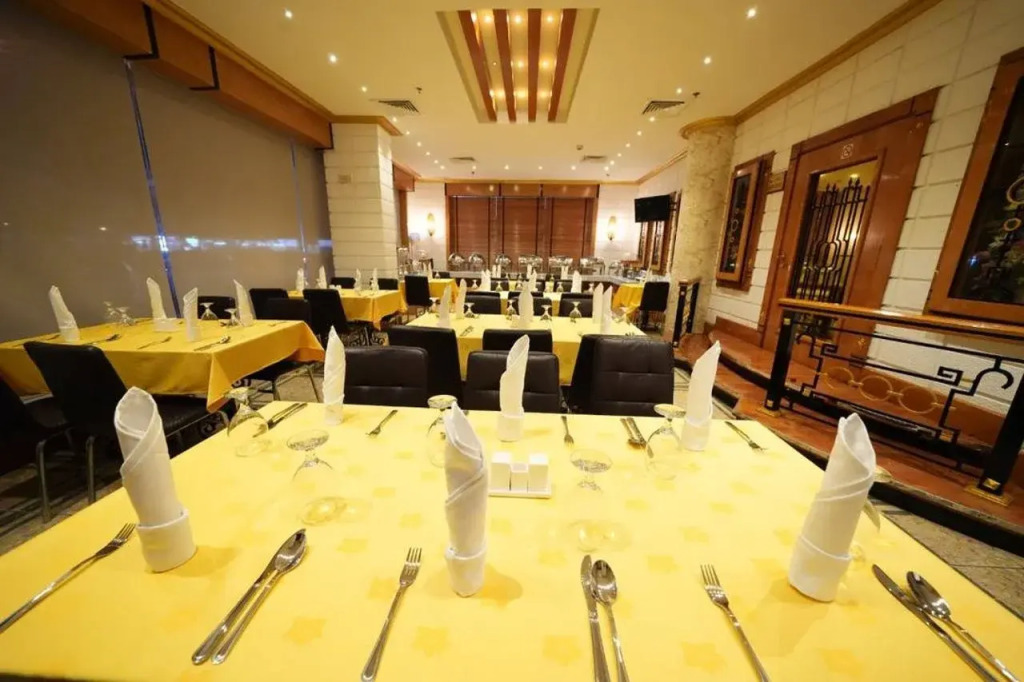 9 Hotel
