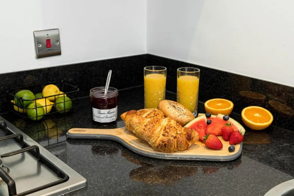 Sleek, Modern and Centrally Located 1bedroom flat with Free WiFi