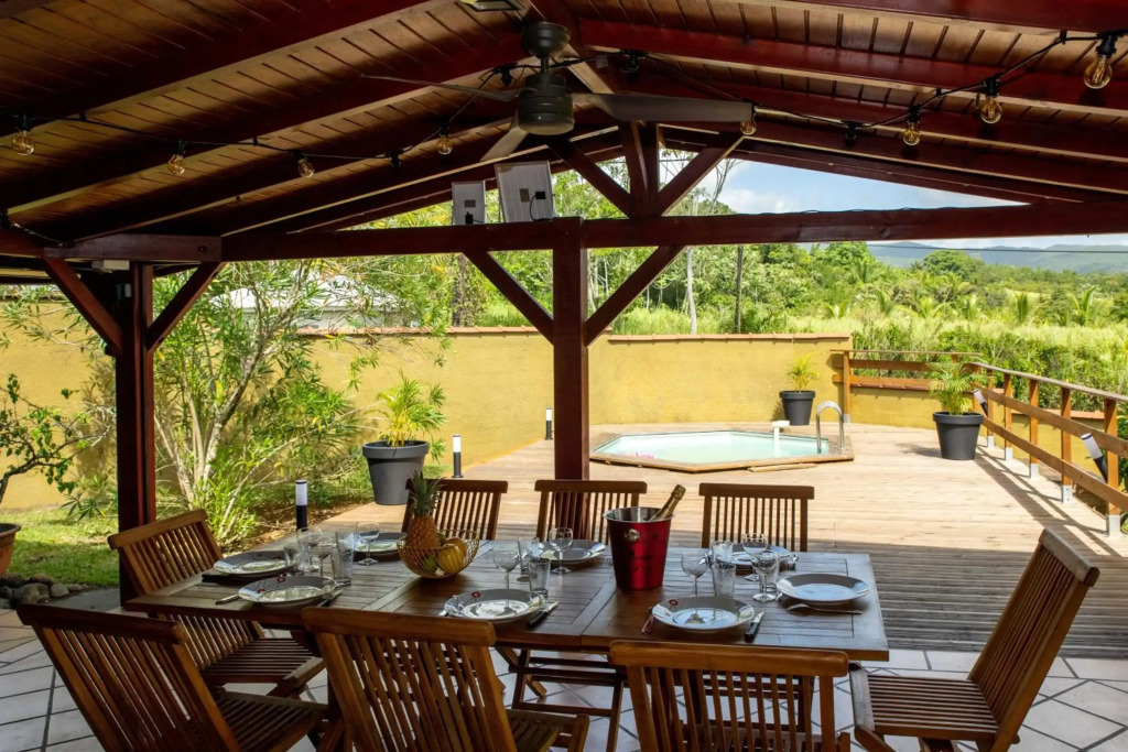 Holiday, Villa au cœur de la Guadeloupe