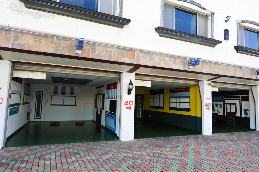 ZJ Motel