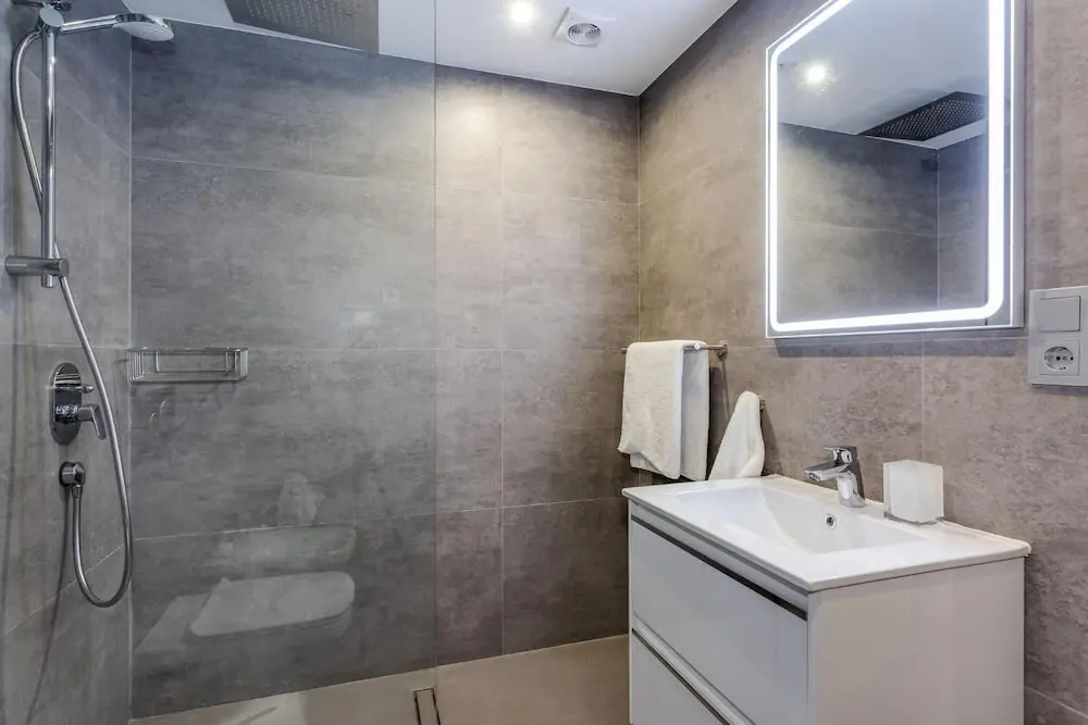 by RIVA - Luxurious, Exclusive 2Bed Apt inside Puerto Banus