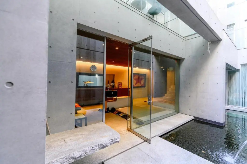 Azabu Modern House