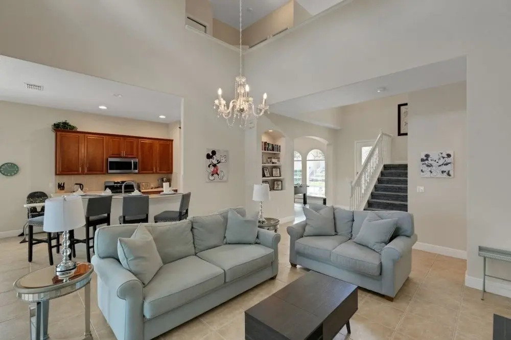 Beautiful 5 Bed Pool Home In Reunion-1223ms 5 Bedroom Home by RedAwning