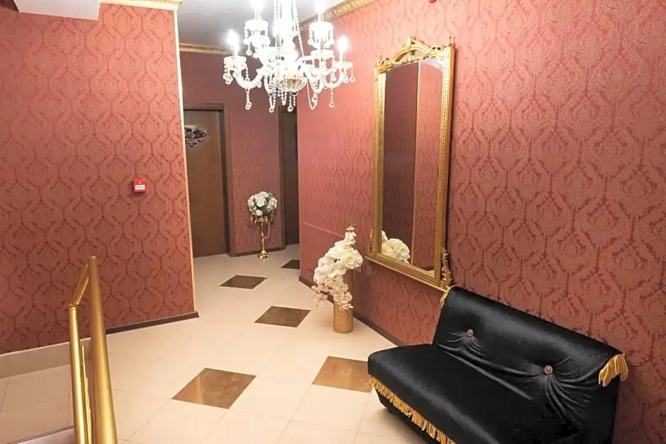 Golden House