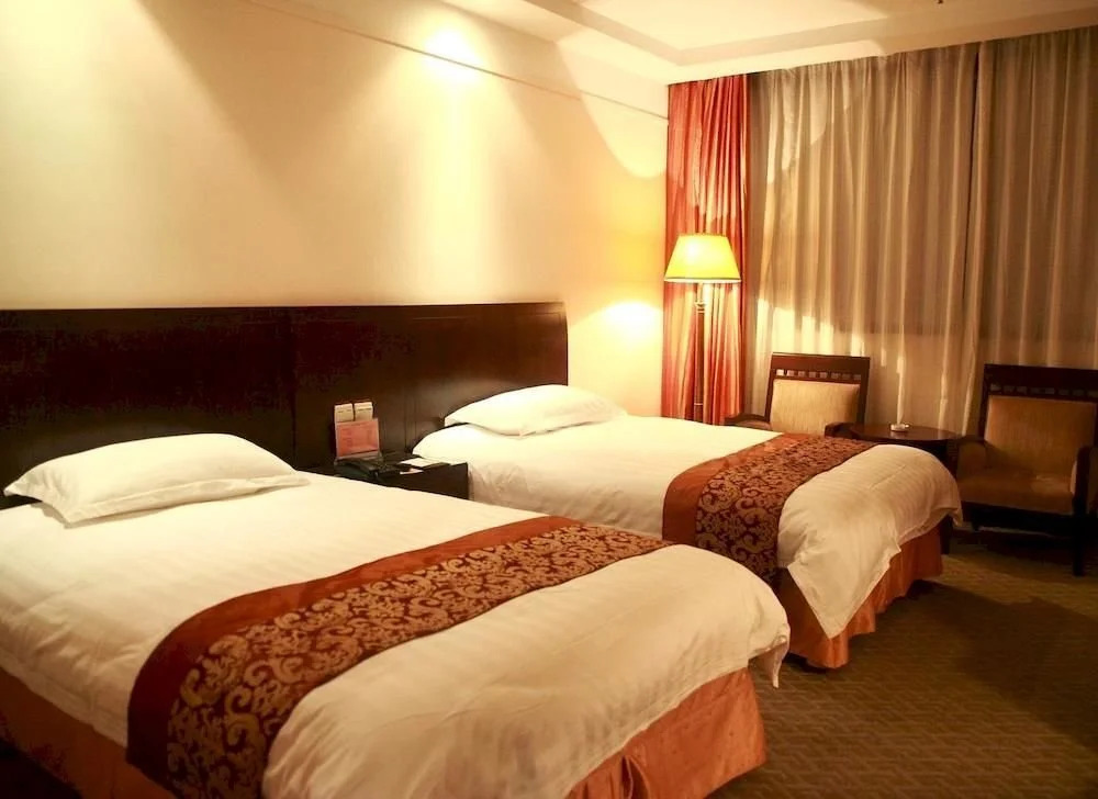 Jin Long Hua Ting Business Hotel