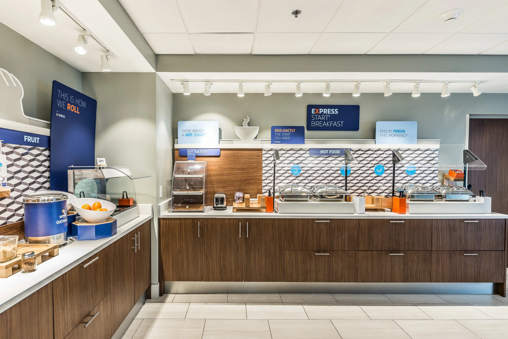 Holiday Inn Express Flint-Campus Area by IHG