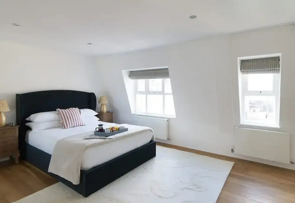 The Iconic Portobello Mews House