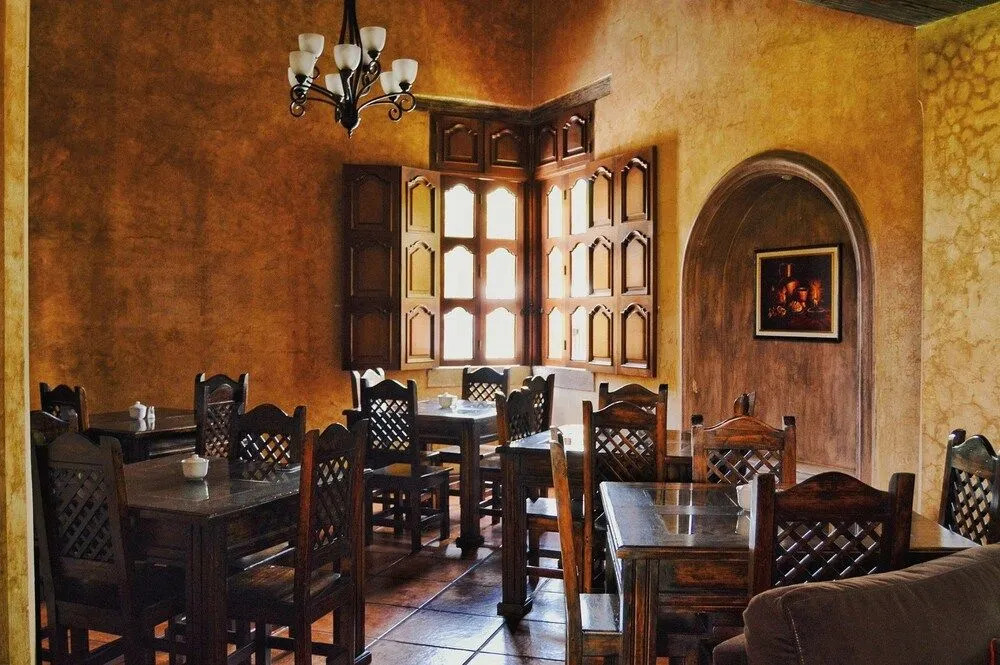La Casa De La Alameda