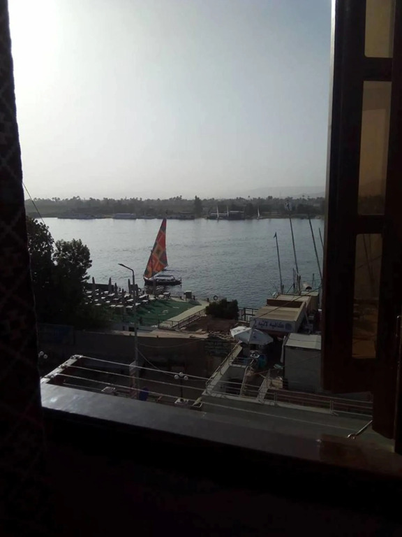 Corniche El Nile Flat