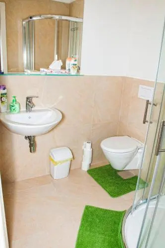 Beautiful Central Apartment Thámova