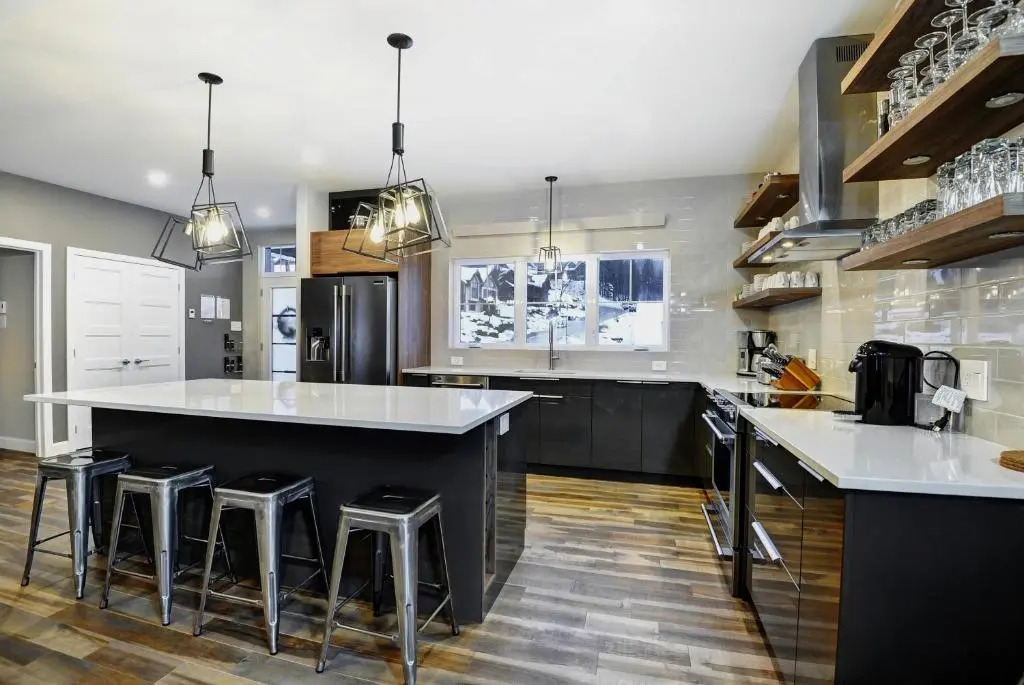 Chalet 06 Chemin Blanc by Les Chalets Alpins