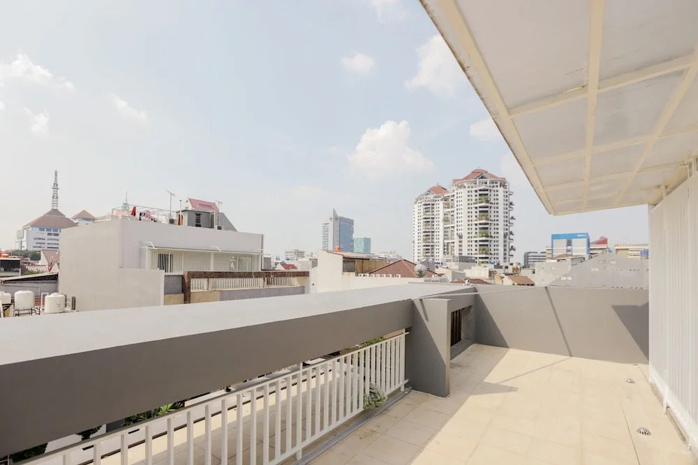 OYO 333 JJ Sweet Residence