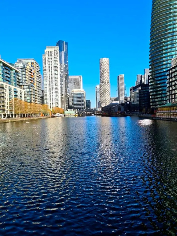 WNS Apartments Canary Wharf
