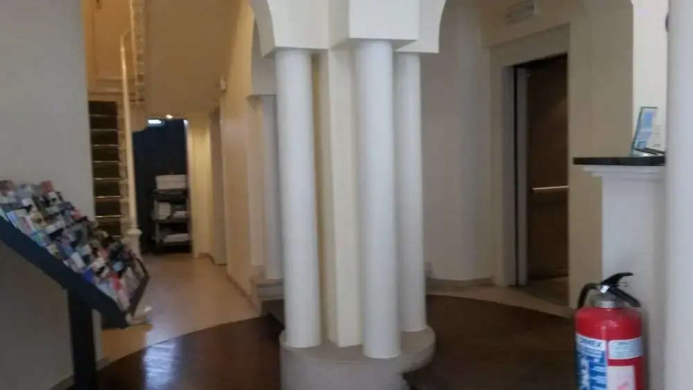 Ares City Center Hotel