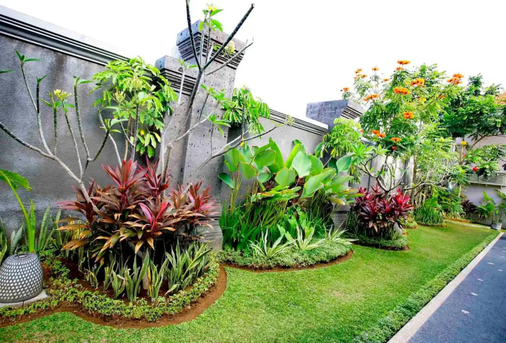 Green three bed room villa private pool