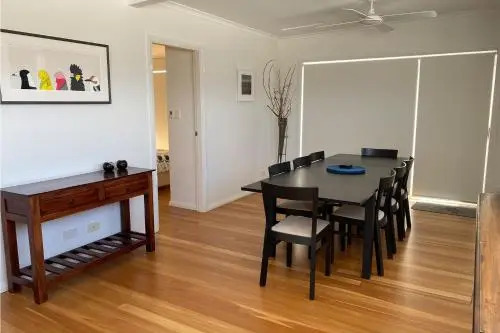 Ultimate Beach House' 19a Graham Street - views , peace & quiet