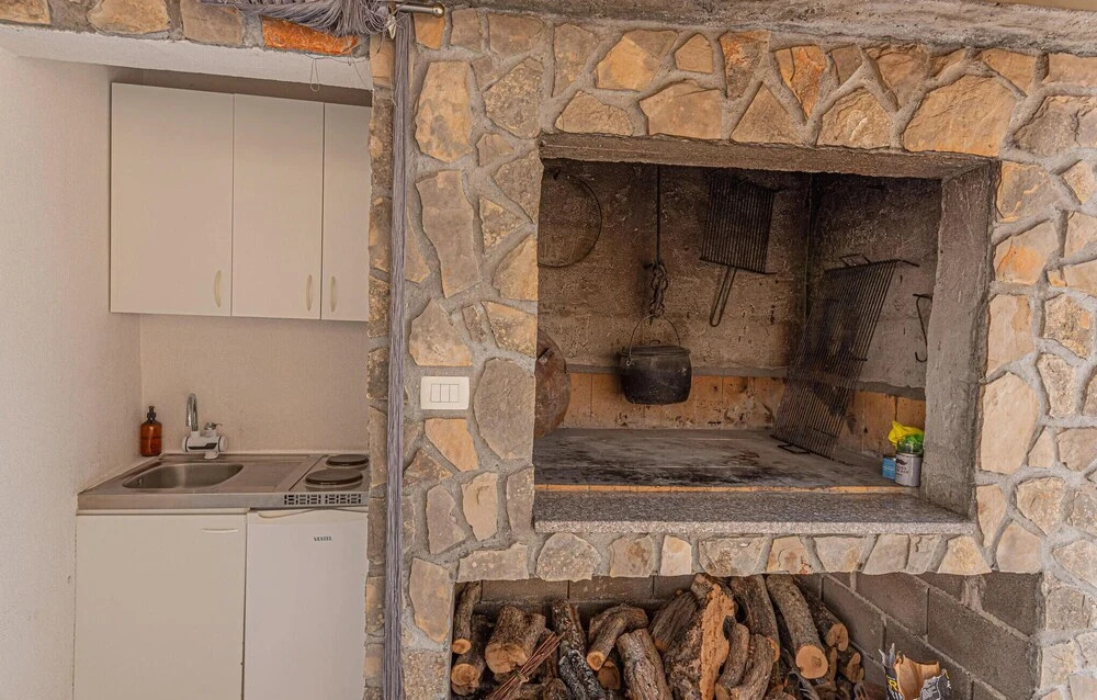 Four-Bedroom Holiday Home In Primosten
