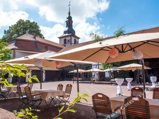 BURGHOF - DAS HOTEL