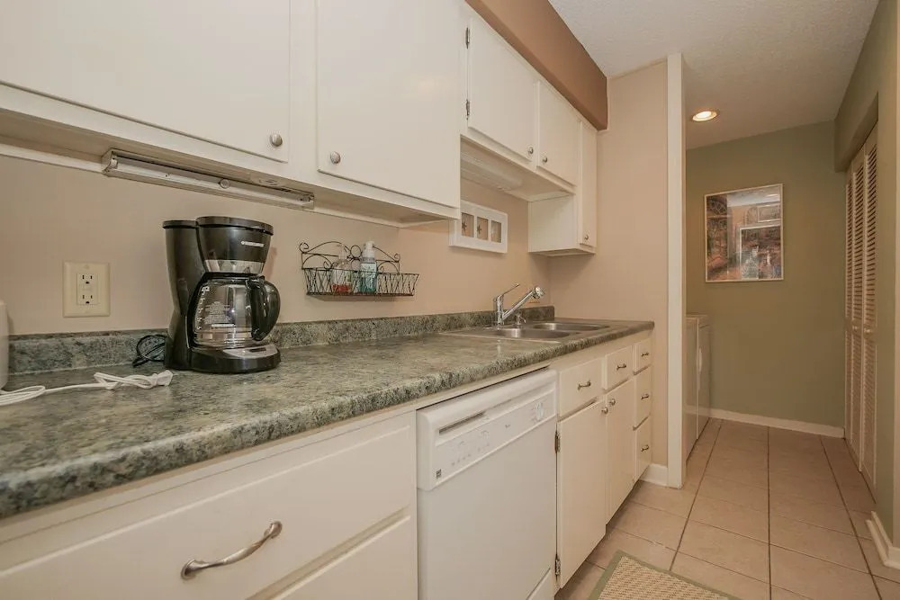 2339 Racquet Club Villas 2 Bedrooms 2 Bathrooms Villa