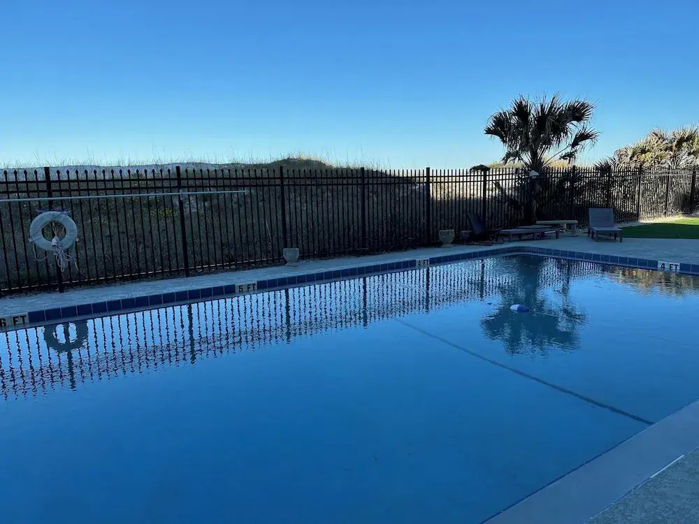 Welcome to Sandpiper Beachfront Condo. Cozy 1-bed in JAX Beach, Perfect for Couples! Pet-friendly!
