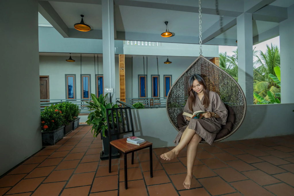 Samnak Lounge