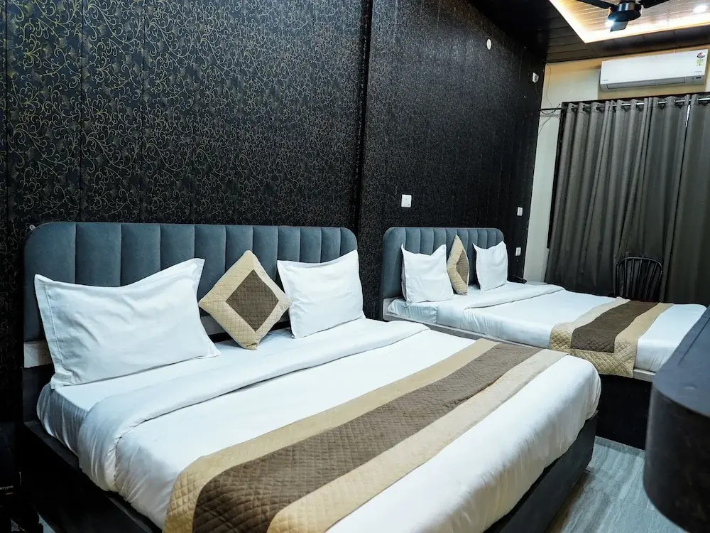 Sun High Stay Luxury Guest House