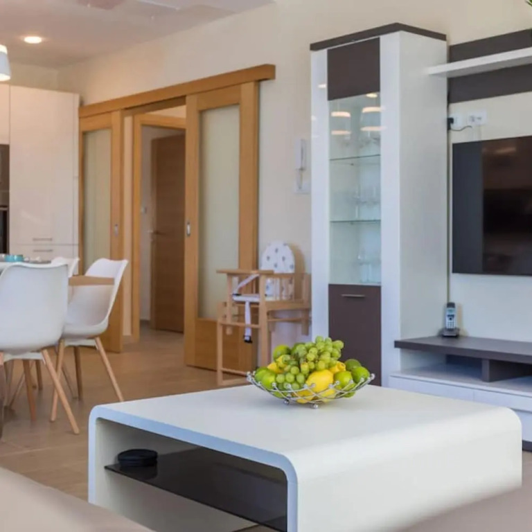 Villa Lavanda - Seaside Luxury Villa for 8 Guests