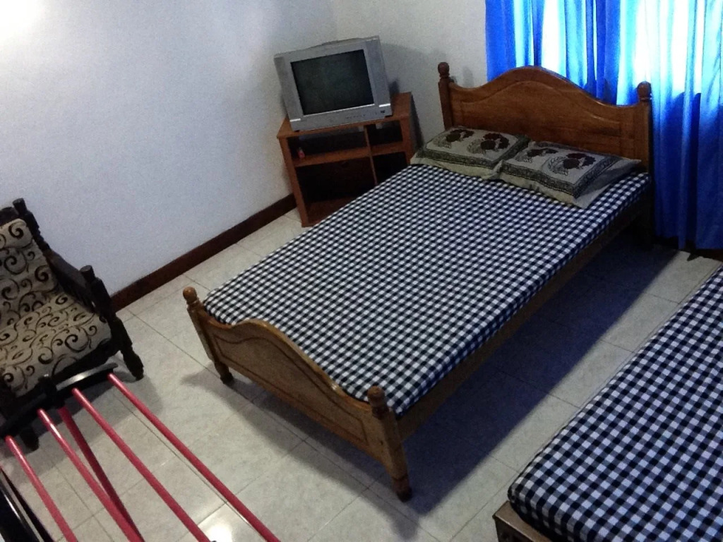 Lark Nest Hotel
