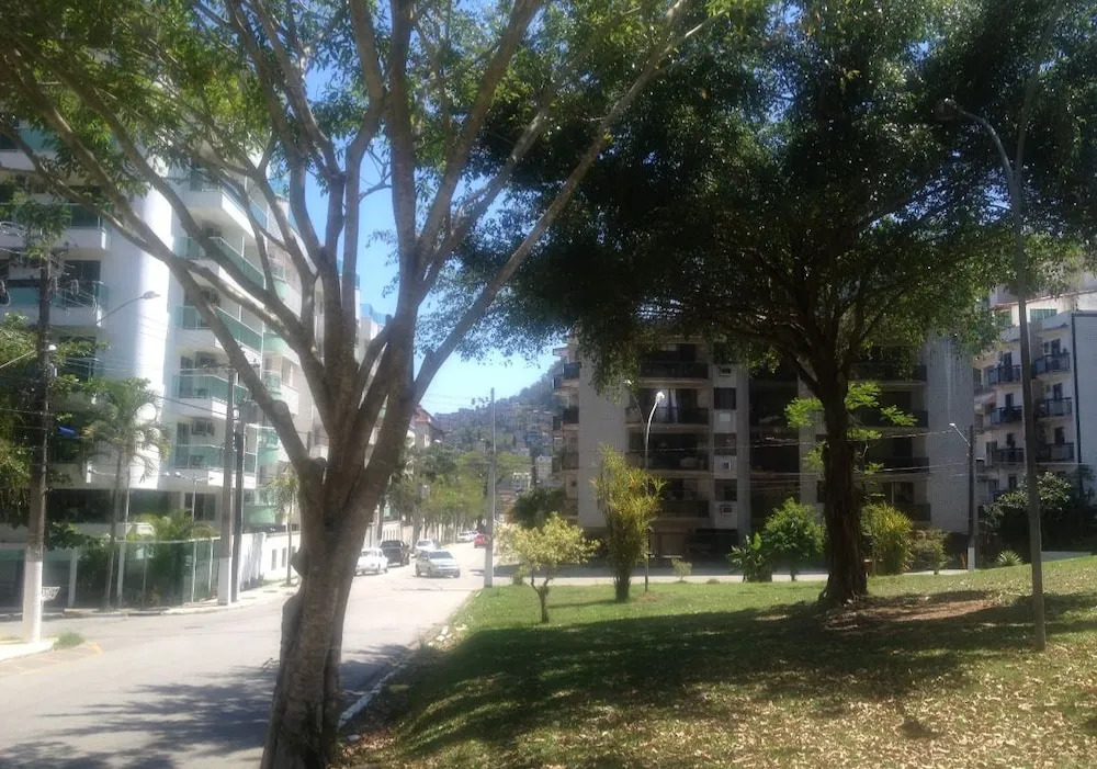 Angra English Suites